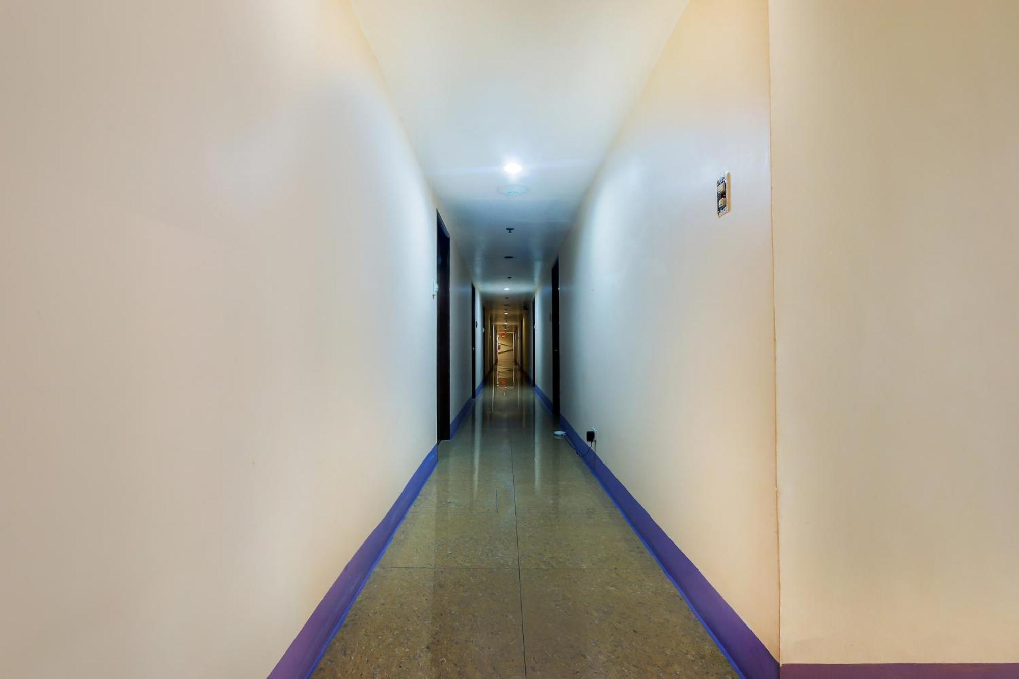 Hotel Cote D' Azure Las Piñas Exterior foto